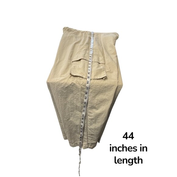 WILO The Label Wide-Leg Cargo Pants Women’s Size L Beige Nylon Utility Parachute - Picture 5 of 9